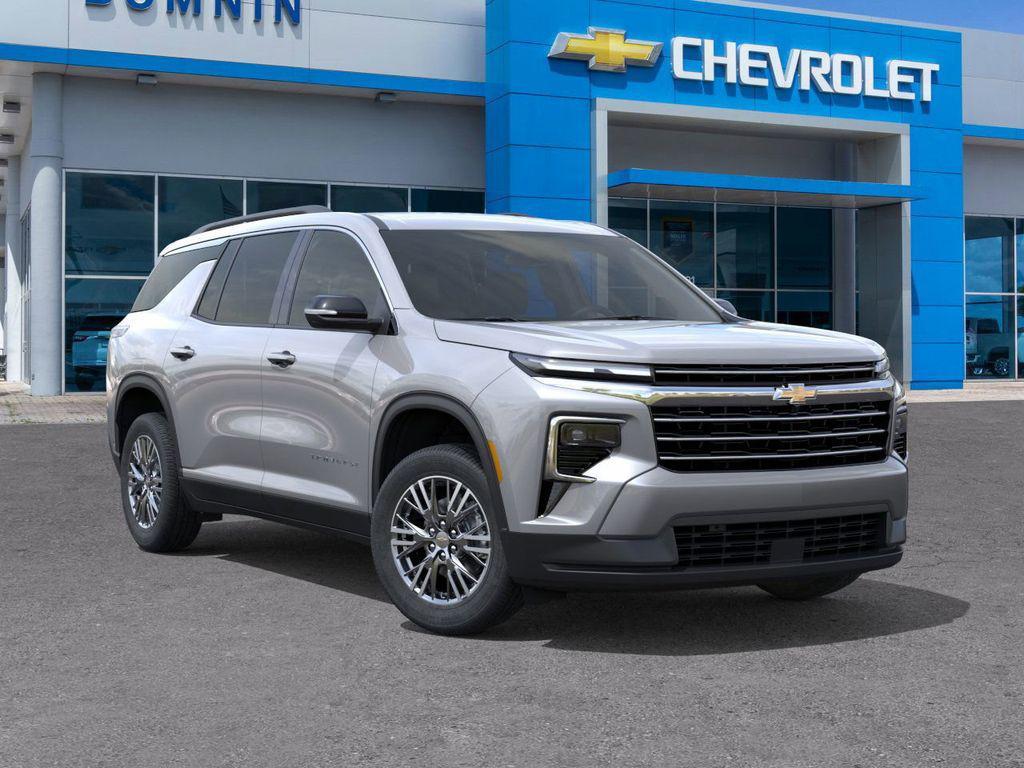 new 2025 Chevrolet Traverse car, priced at $37,360