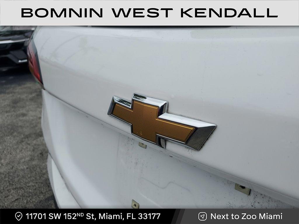 used 2022 Chevrolet Equinox car, priced at $13,990