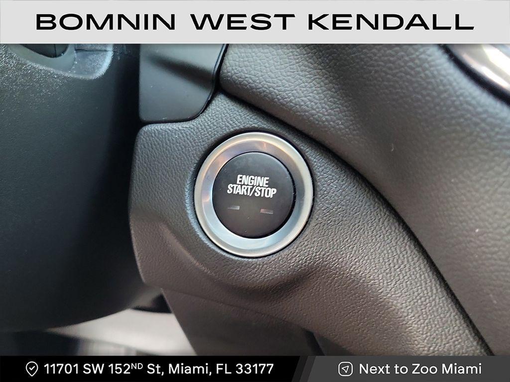 used 2023 Chevrolet Equinox car, priced at $17,490