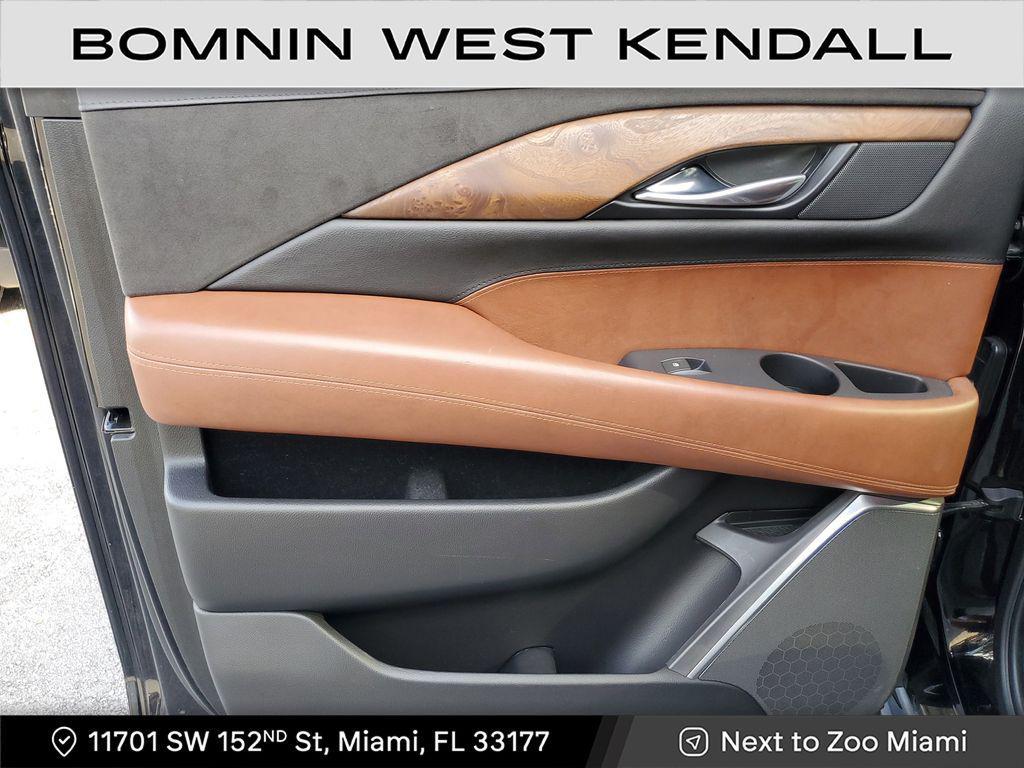 used 2019 Cadillac Escalade ESV car, priced at $33,490
