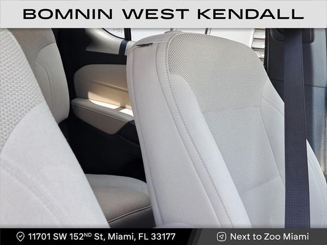 used 2023 Chevrolet Traverse car, priced at $22,990