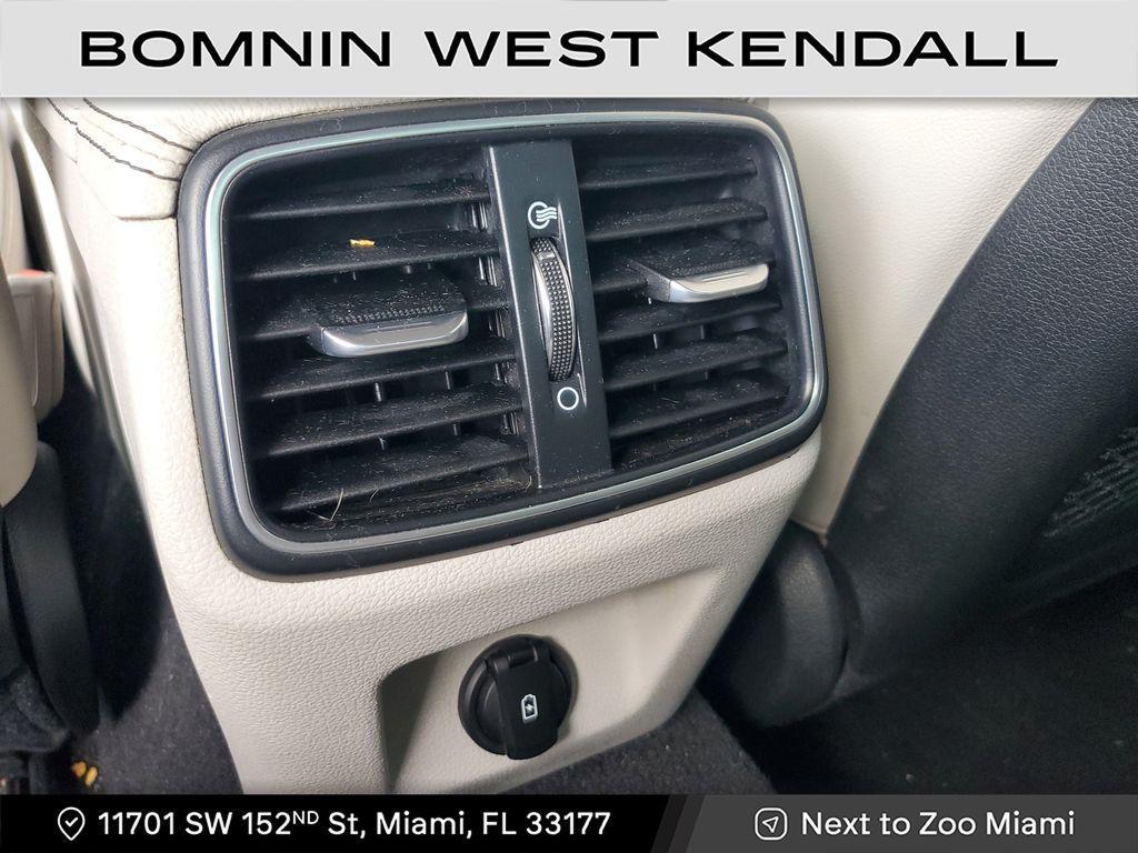 used 2021 Genesis G70 car, priced at $21,990