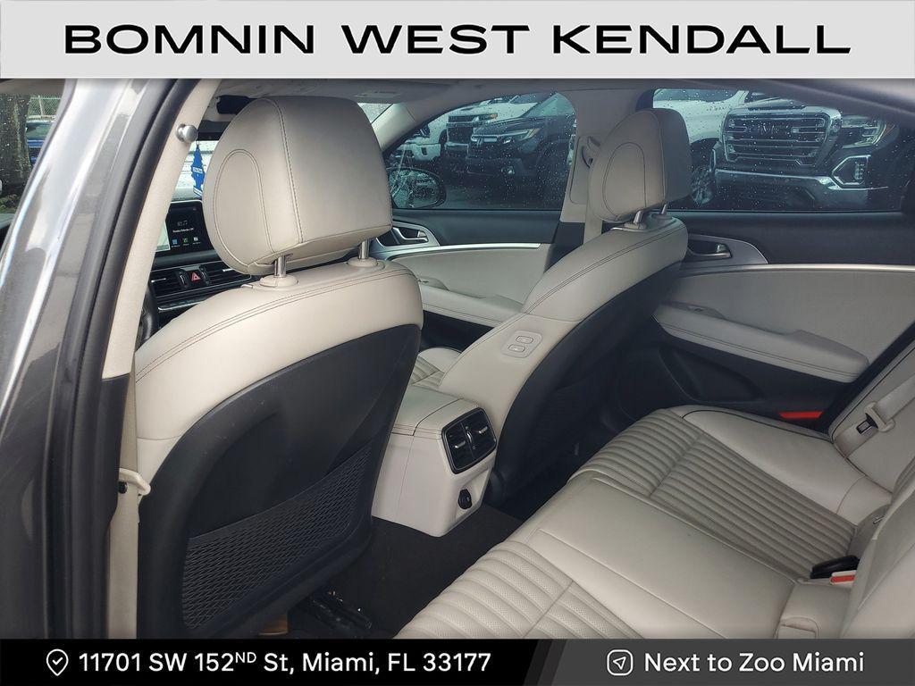 used 2021 Genesis G70 car, priced at $21,990