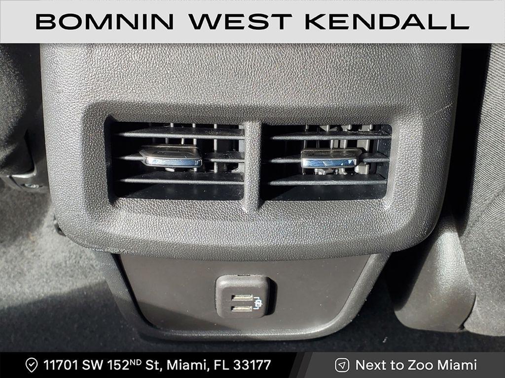 used 2022 Chevrolet Equinox car, priced at $11,490