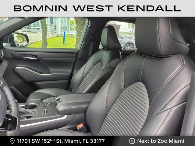 used 2024 Toyota Highlander car, priced at $37,990