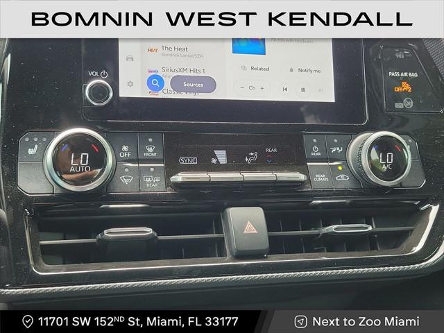 used 2024 Toyota Highlander car, priced at $37,990