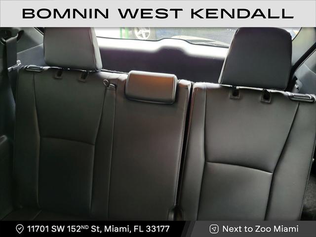 used 2024 Toyota Highlander car, priced at $37,990