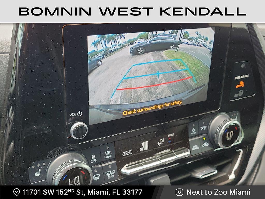 used 2024 Toyota Highlander car, priced at $37,490