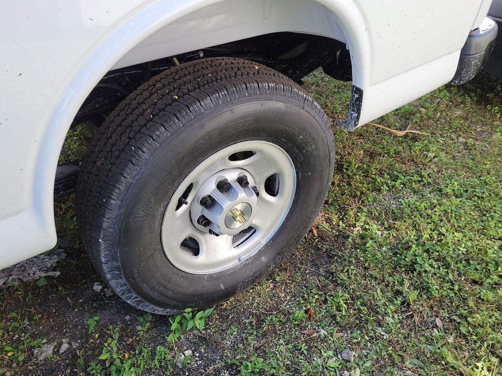 new 2025 Chevrolet Express 2500 car, priced at $39,150