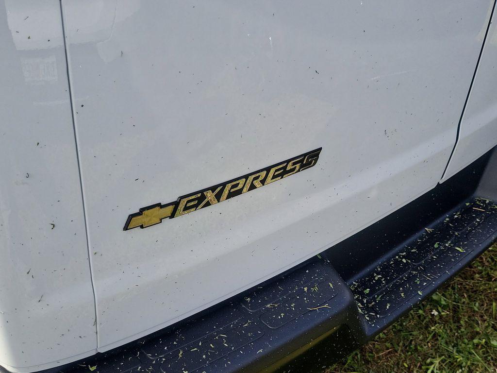 new 2025 Chevrolet Express 2500 car, priced at $39,467