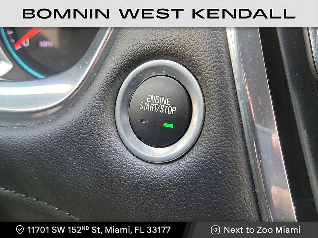 used 2023 Chevrolet Traverse car, priced at $25,490