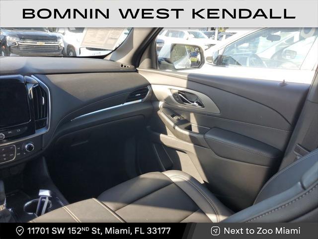 used 2023 Chevrolet Traverse car, priced at $31,990