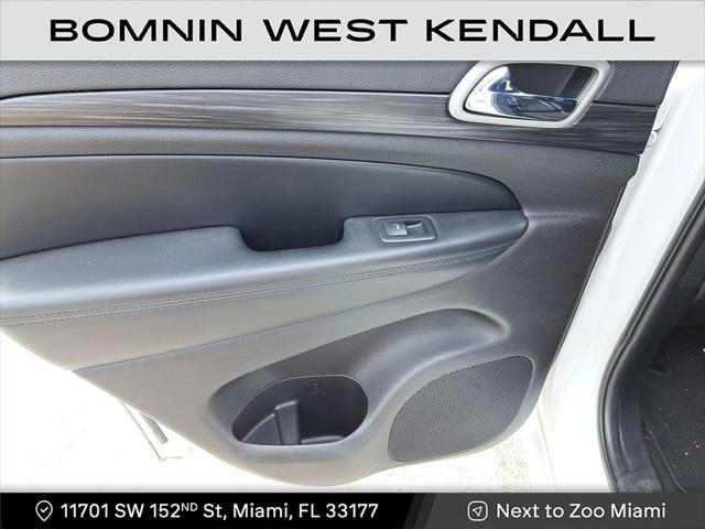 used 2021 Jeep Grand Cherokee car, priced at $20,990