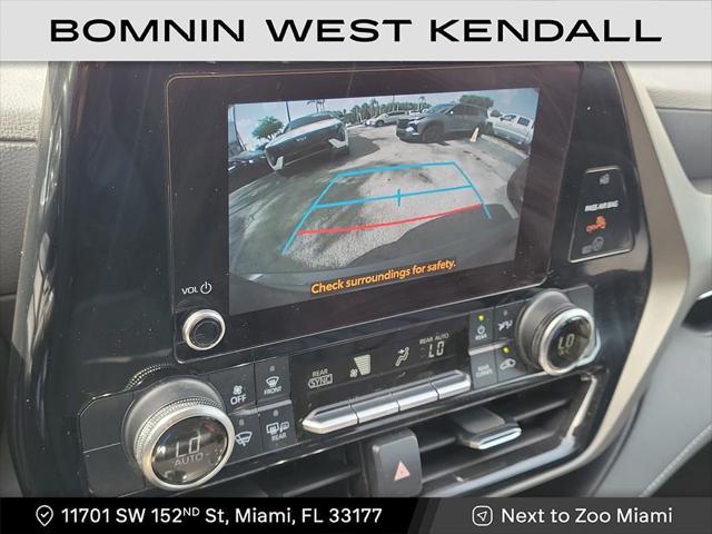 used 2024 Toyota Highlander car, priced at $34,990