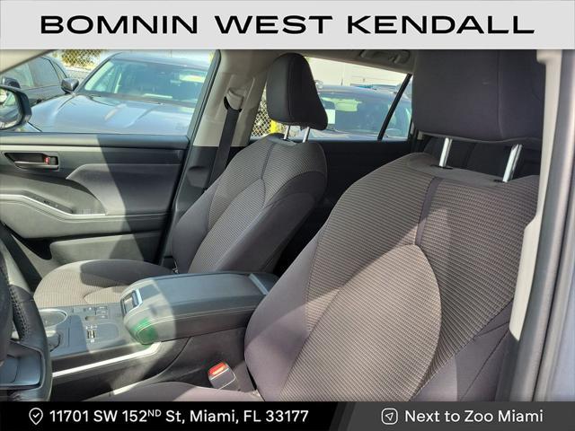 used 2024 Toyota Highlander car, priced at $34,990