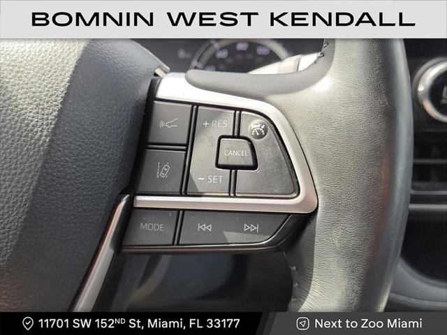 used 2024 Toyota Highlander car, priced at $34,990