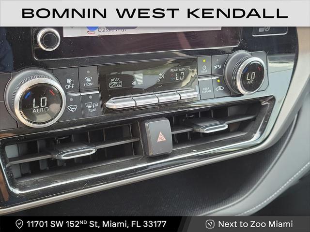used 2024 Toyota Highlander car, priced at $34,990