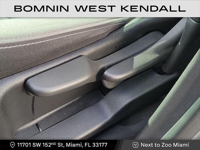 used 2024 Chevrolet Equinox car, priced at $19,990