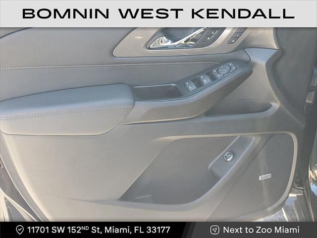 used 2023 Chevrolet Traverse car, priced at $37,990