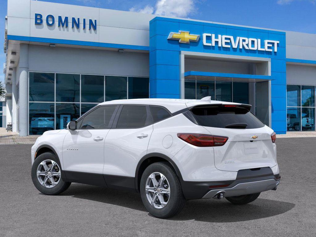 new 2025 Chevrolet Blazer car, priced at $28,260