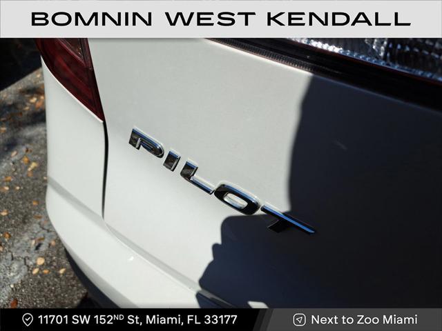 used 2022 Honda Pilot car, priced at $29,990