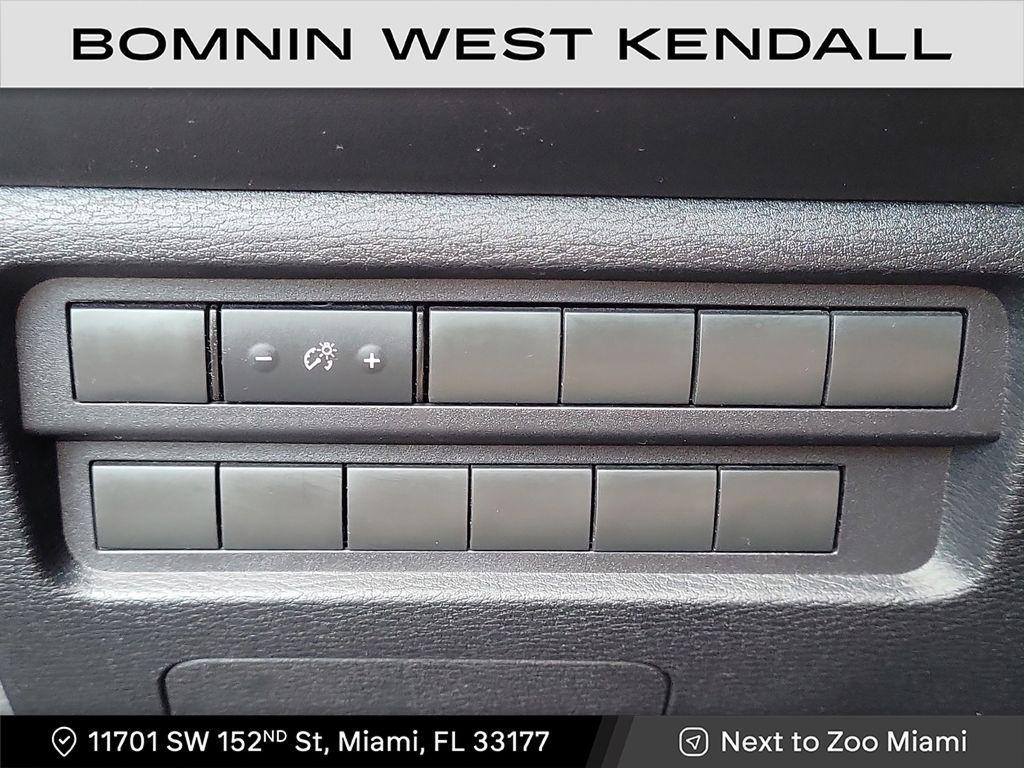 used 2024 Mitsubishi Outlander car, priced at $19,490