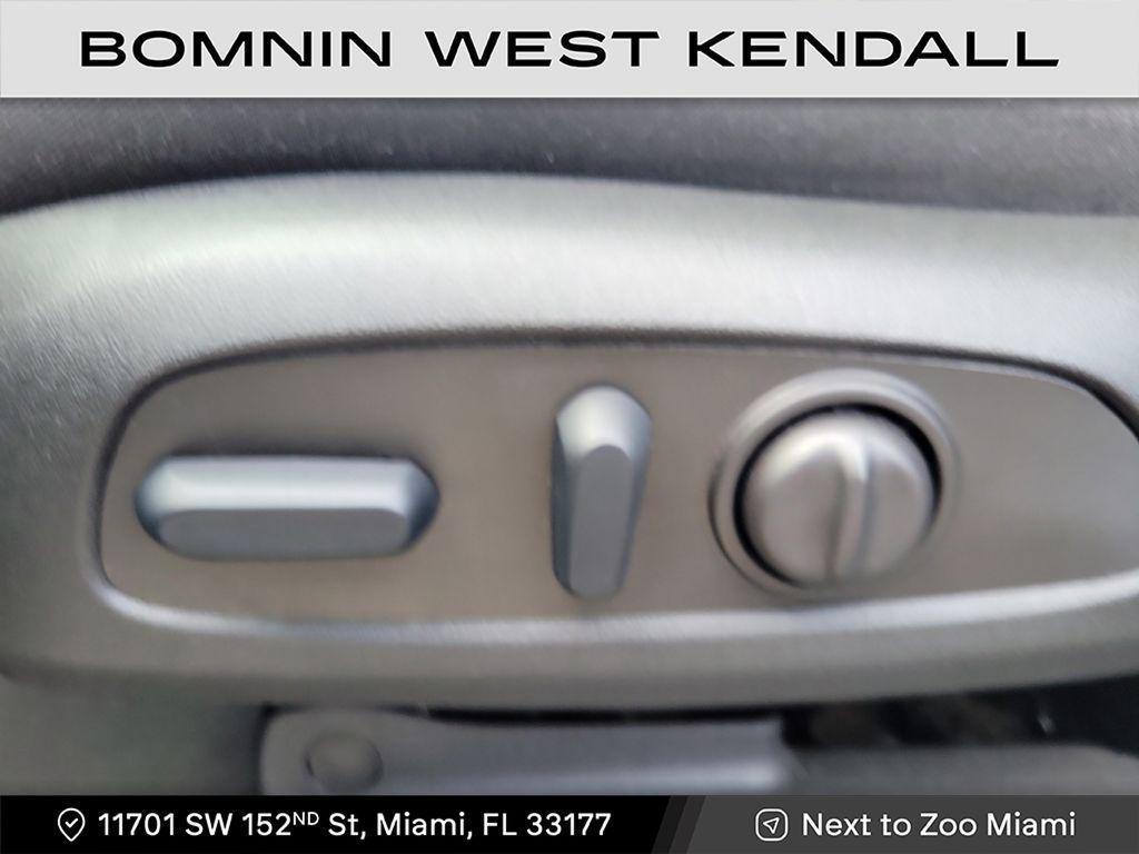used 2024 Chevrolet Equinox car, priced at $18,490