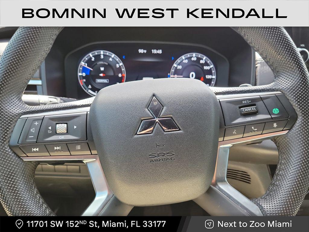 used 2023 Mitsubishi Outlander car, priced at $20,990