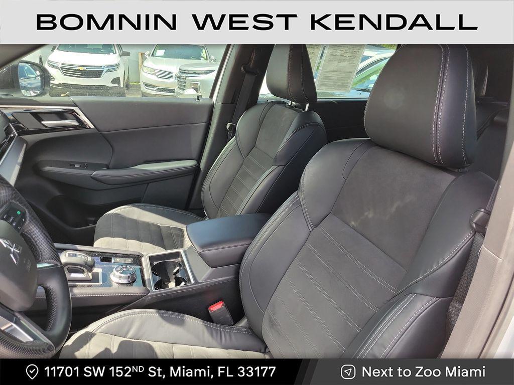 used 2023 Mitsubishi Outlander car, priced at $20,990