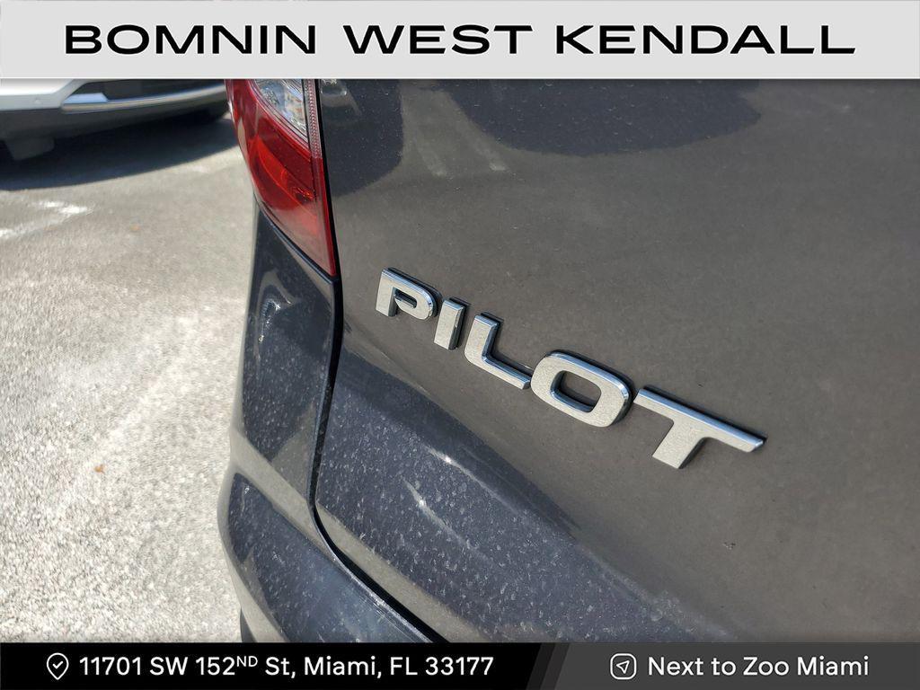 used 2021 Honda Pilot car, priced at $24,990