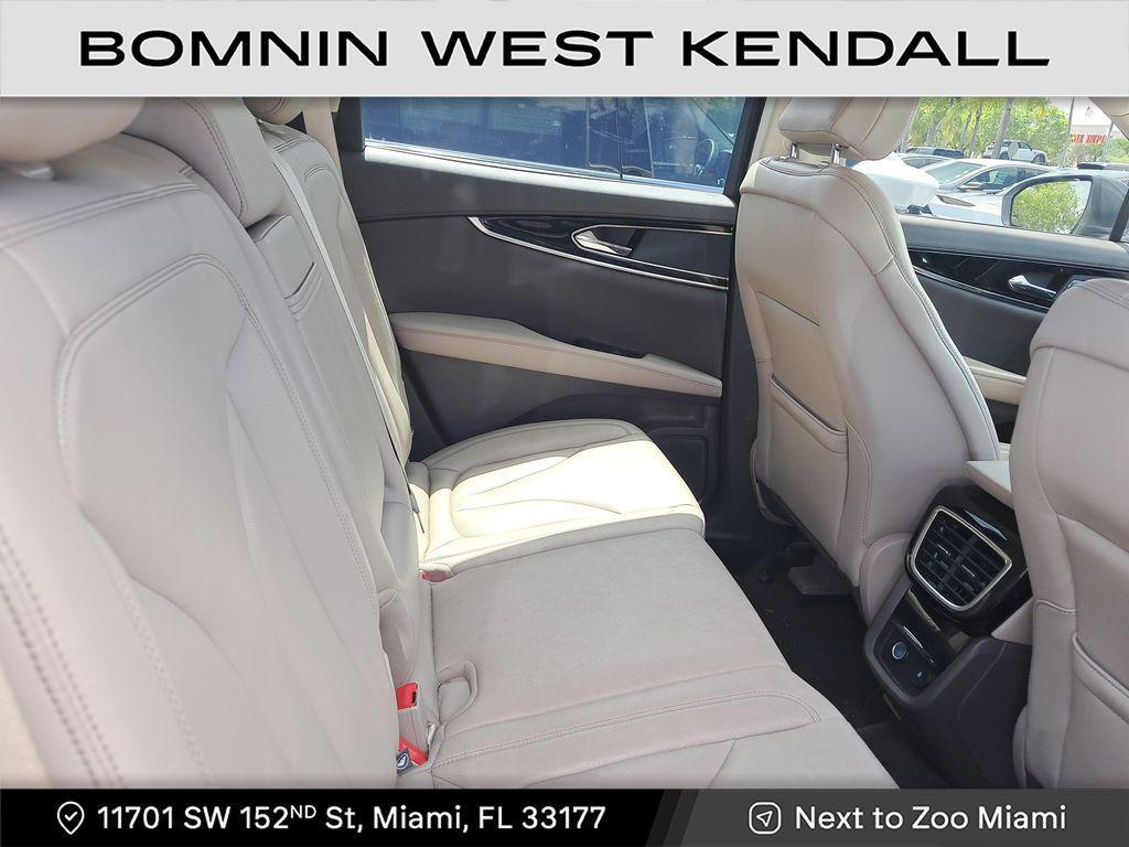 used 2023 Lincoln Nautilus car, priced at $29,990