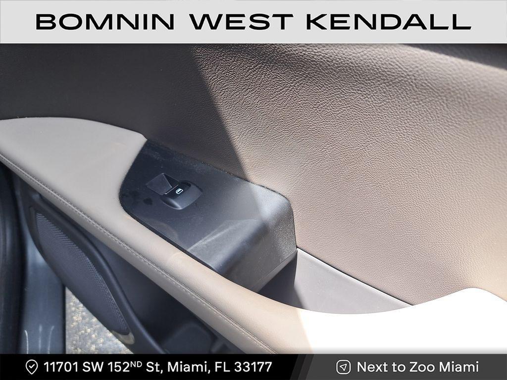 used 2023 Lincoln Nautilus car, priced at $29,990