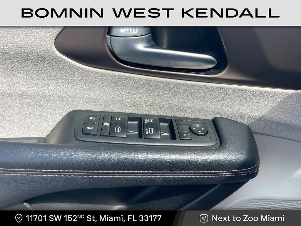 used 2017 Chrysler Pacifica car, priced at $9,990