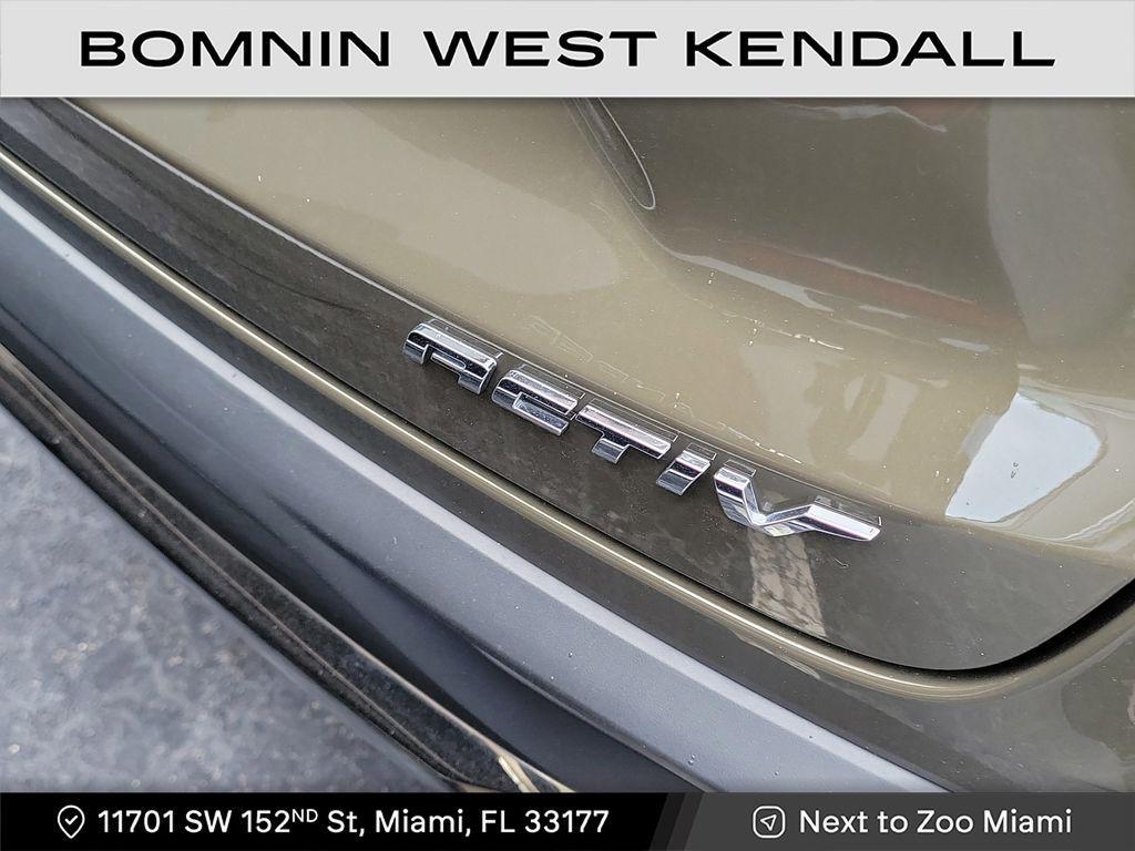 used 2024 Chevrolet Trax car, priced at $23,990