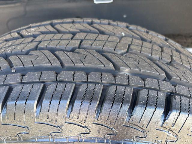 used 2024 Chevrolet Silverado 1500 car, priced at $28,821