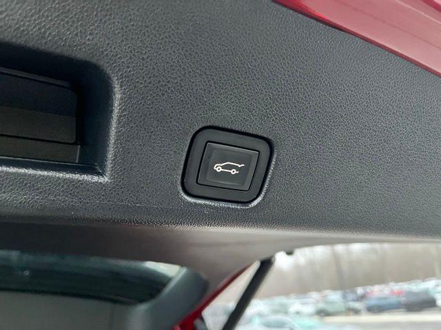 used 2024 Chevrolet Traverse car, priced at $57,949