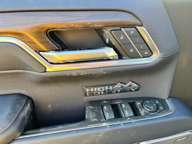 new 2025 Chevrolet Silverado 1500 car, priced at $71,575