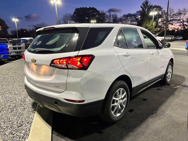 new 2024 Chevrolet Equinox car, priced at $24,612