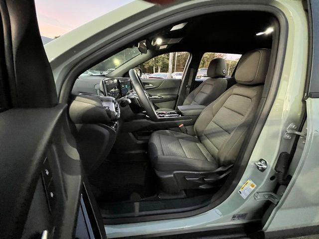 new 2026 Chevrolet Equinox car, priced at $33,725
