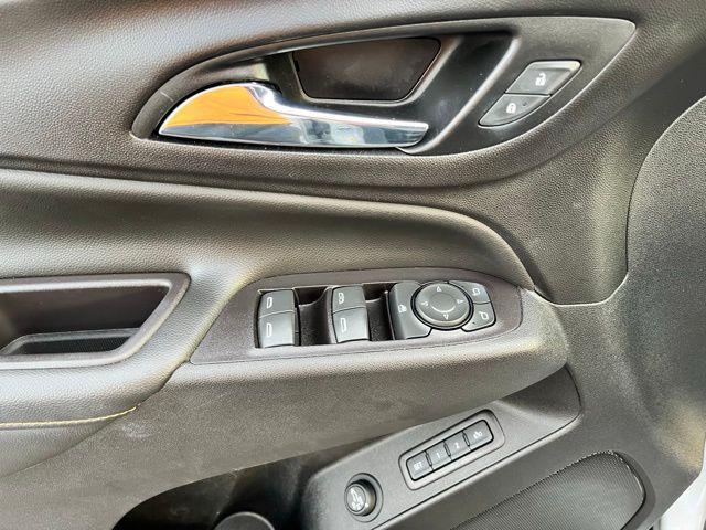 used 2021 Chevrolet Equinox car, priced at $20,945