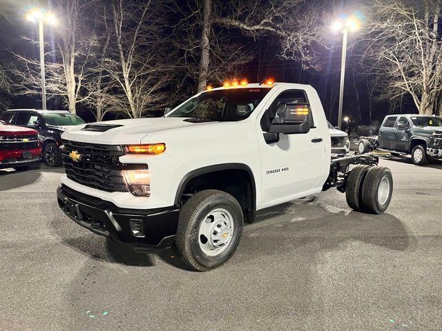 new 2025 Chevrolet Silverado 3500 car, priced at $51,124