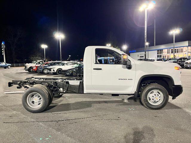 new 2025 Chevrolet Silverado 3500 car, priced at $62,887