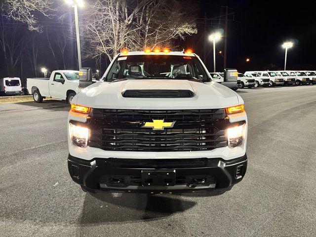 new 2025 Chevrolet Silverado 3500 car, priced at $51,640