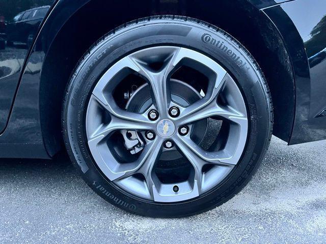 used 2024 Chevrolet Malibu car, priced at $27,545