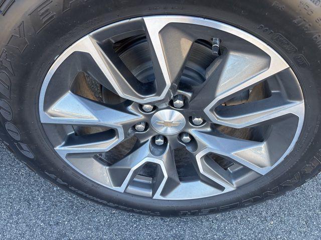 used 2022 Chevrolet Silverado 1500 car, priced at $37,215