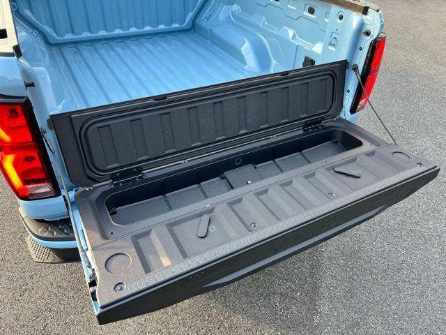new 2025 Chevrolet Colorado car, priced at $45,625