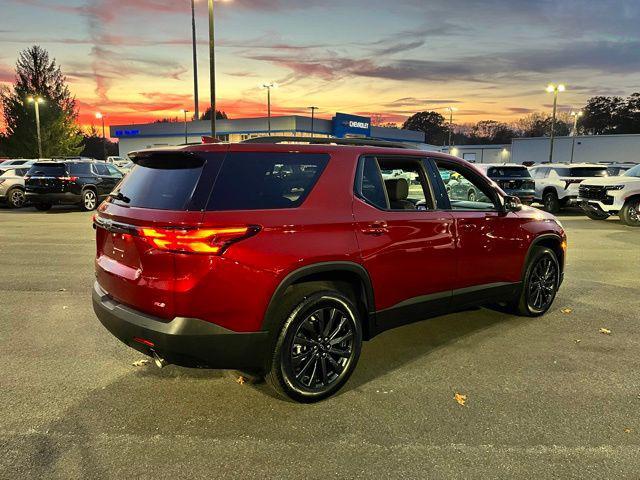 used 2024 Chevrolet Traverse car, priced at $44,989