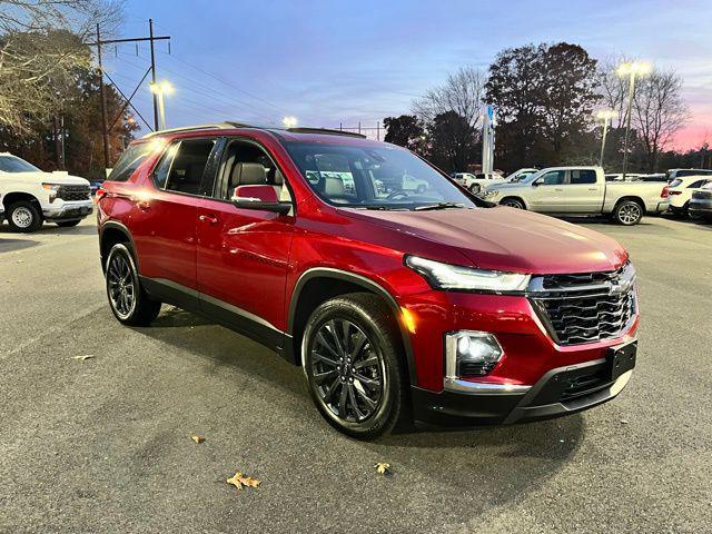 used 2024 Chevrolet Traverse car, priced at $44,989