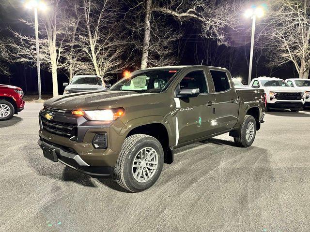 new 2024 Chevrolet Colorado car, priced at $32,499