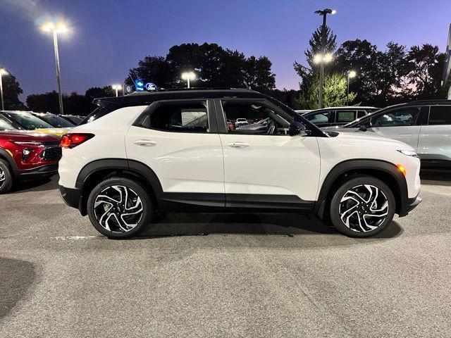 new 2025 Chevrolet TrailBlazer car, priced at $35,745